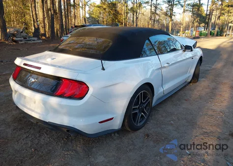 2022 Ford Mustang Ecoboost Premium z USA, uszkodzony, nr VIN 1FATP8UH2N5102861